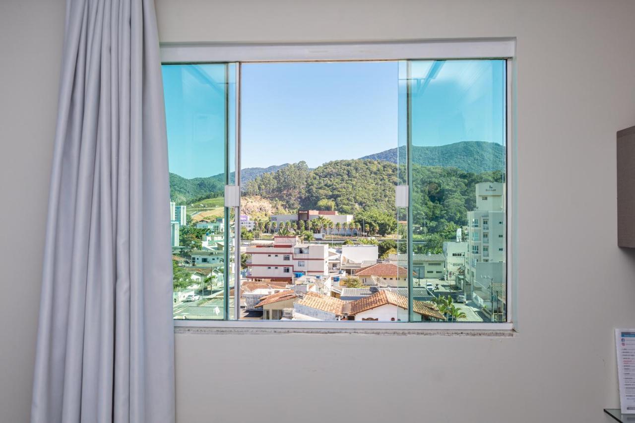 Nilmare Apartamentos e Suites para suas Férias Itapema Esterno foto